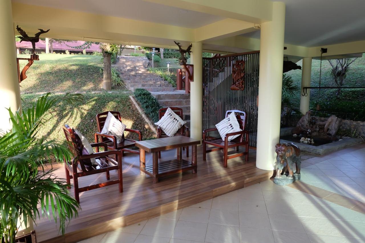 Bed and Breakfast Baan Wanwaree Kanchanaburi Exterior foto