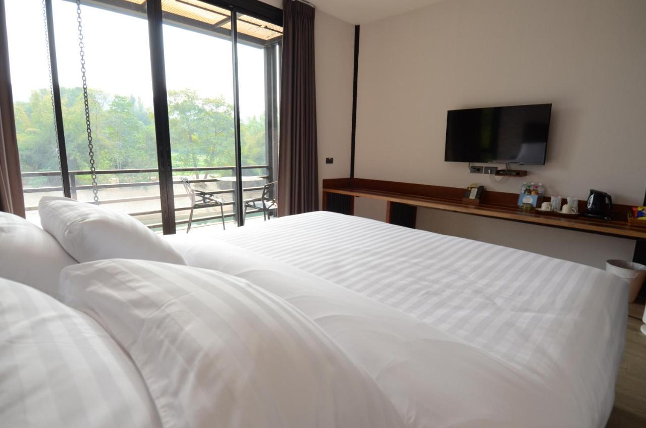 Bed and Breakfast Baan Wanwaree Kanchanaburi Exterior foto