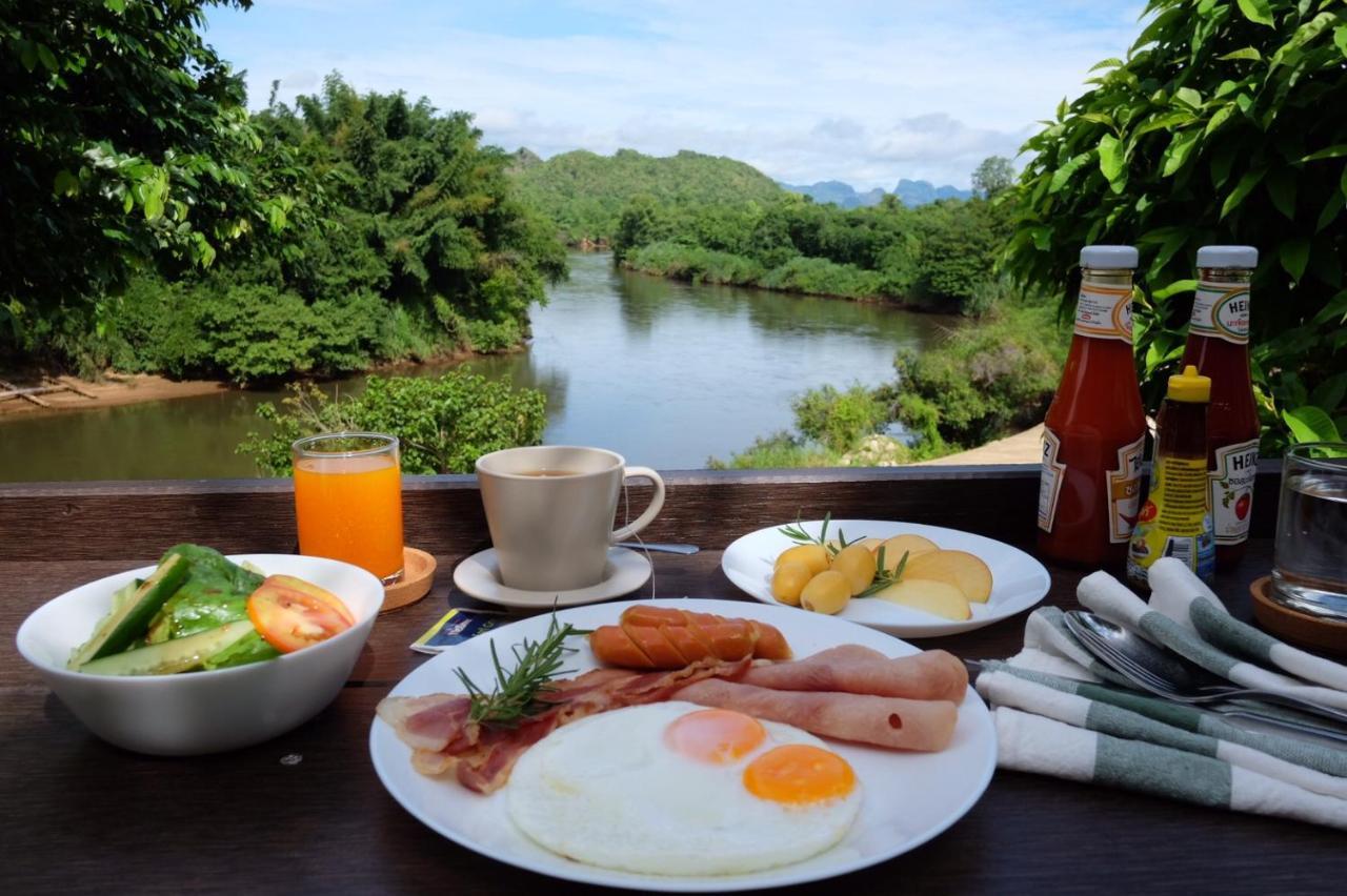Bed and Breakfast Baan Wanwaree Kanchanaburi Exterior foto